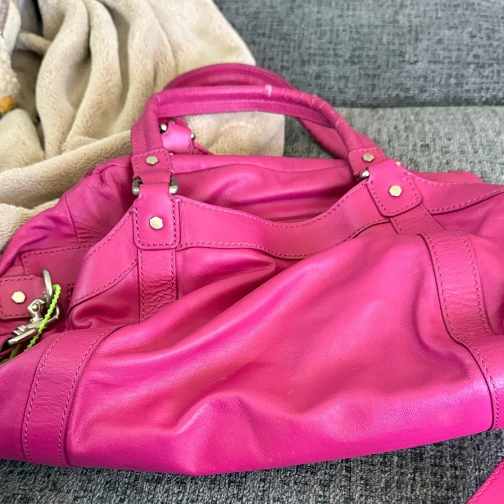 Gorgeous Authentic Marc by Marc Jacobs Vibrant Pink Hobo Bag - Picture 6 of 7